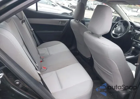 2016 Toyota Corolla Le Plus z USA, uszkodzony, nr VIN 2T1BURHE8GC687116